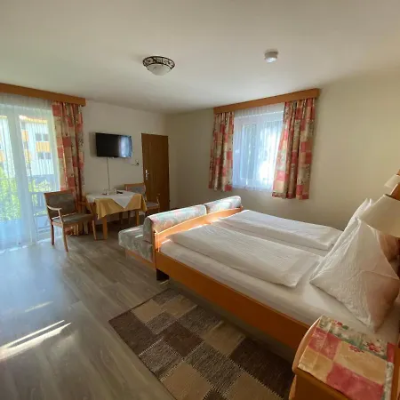 Steinbacher Affittacamere 5*