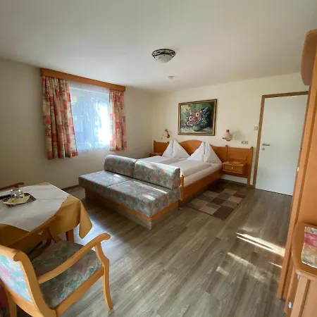 Steinbacher Affittacamere 5*
